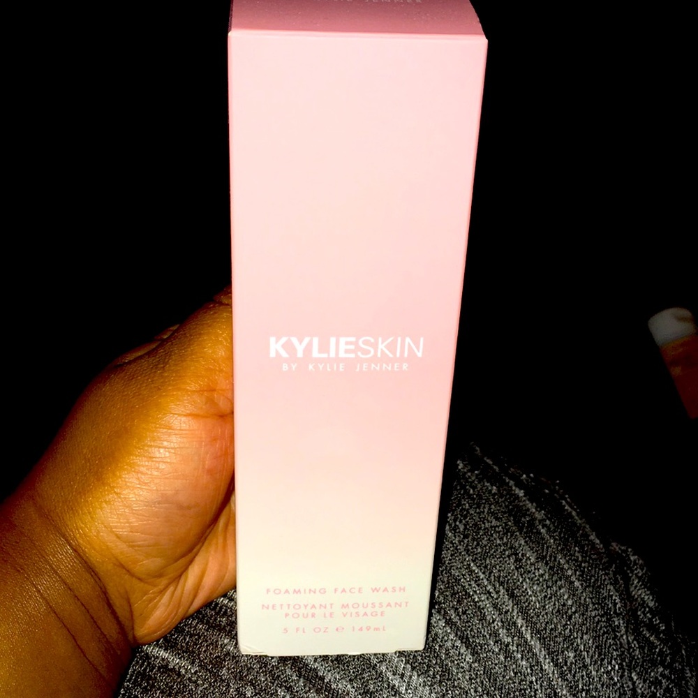 Kylie Skin - Foaming Face Wash 5 Oz